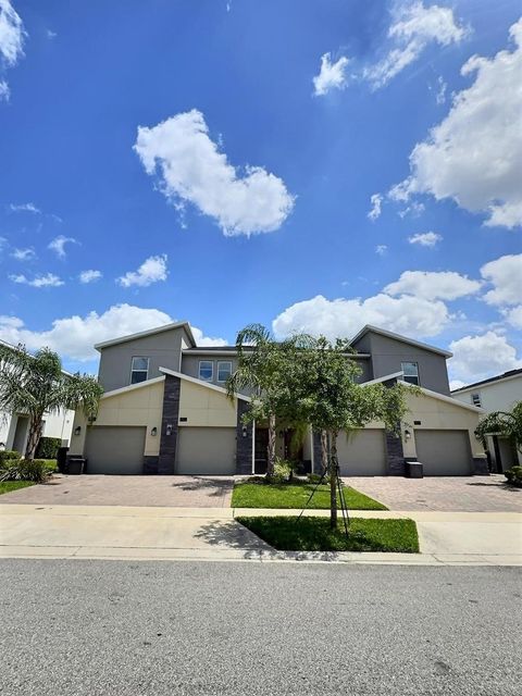 703 OCEAN COURSE AVENUE DAVENPORT FL 33896