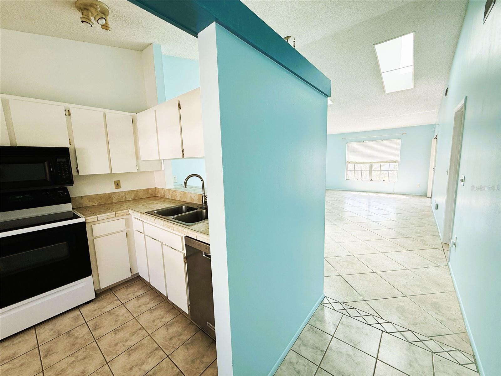 SUN KETCH CONDO - Residential Lease