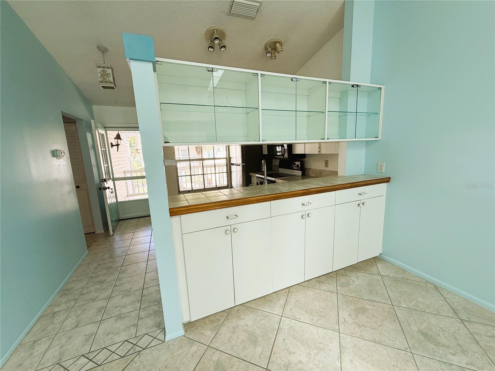 SUN KETCH CONDO - Residential Lease