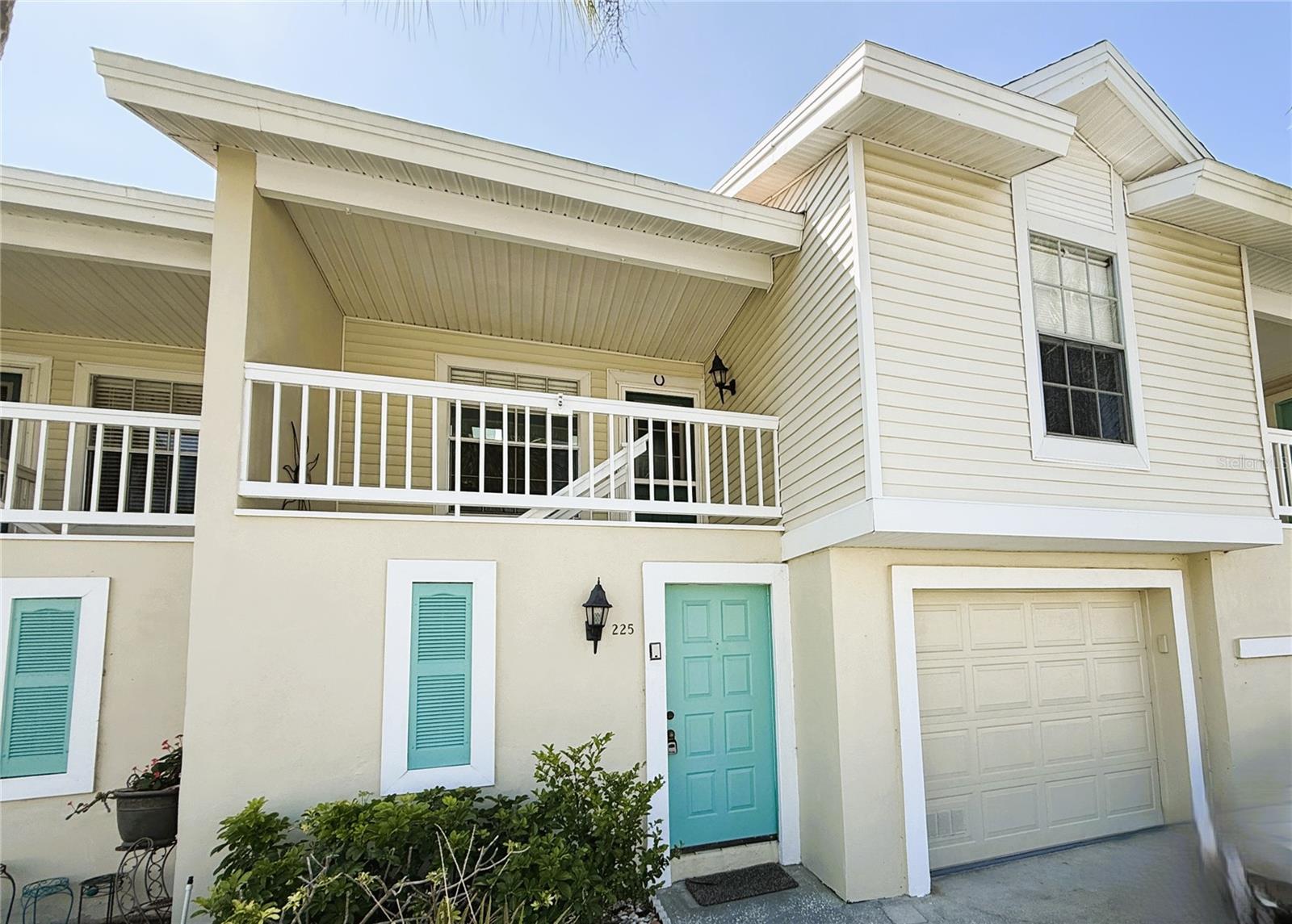 SUN KETCH CONDO - Residential Lease