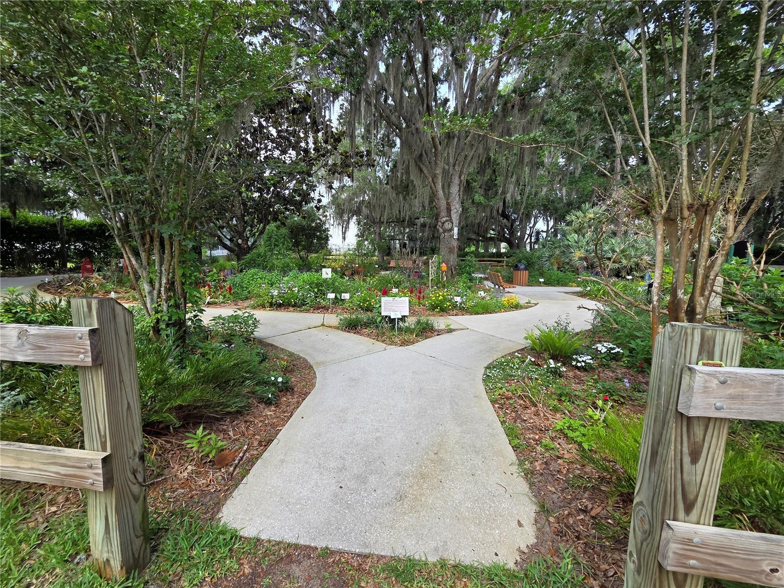 LAKEVIEW RESERVE - Residential