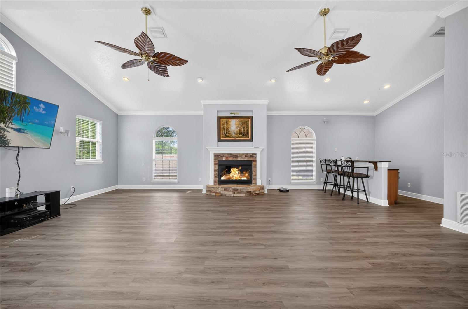 LAKEVIEW RESERVE - Residential