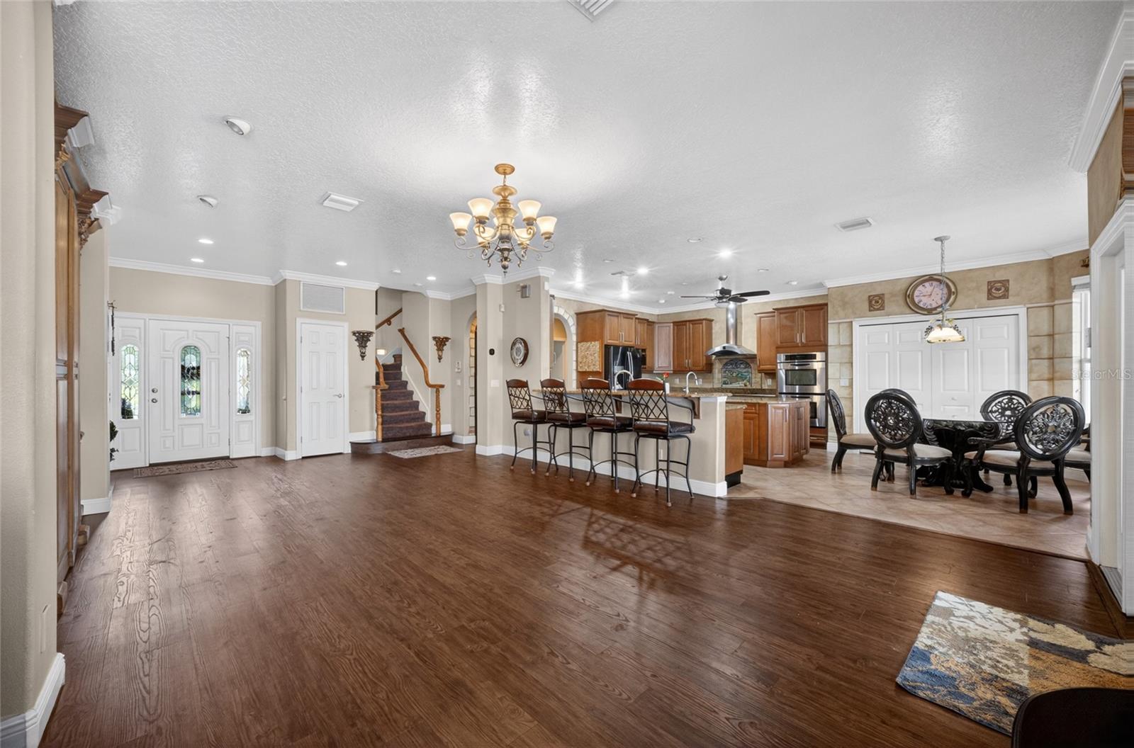 LAKEVIEW RESERVE - Residential
