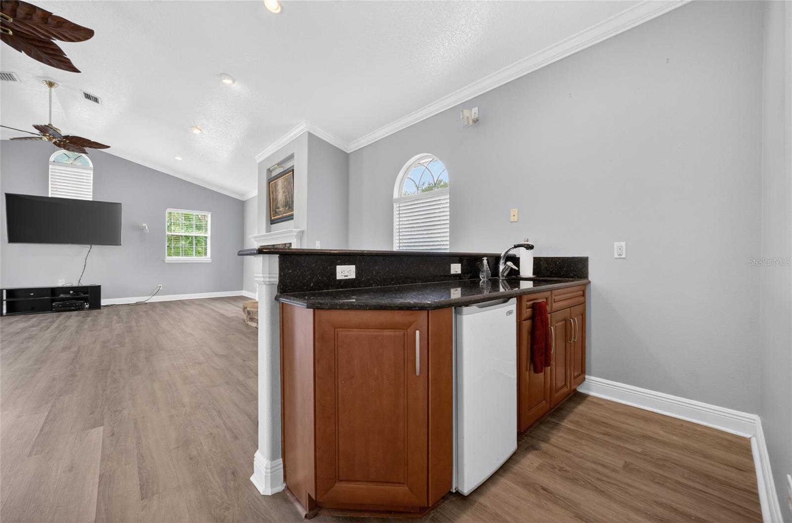 LAKEVIEW RESERVE - Residential