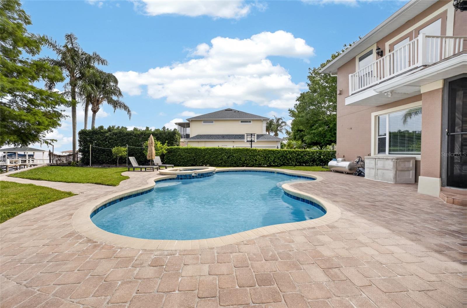 LAKEVIEW RESERVE - Residential