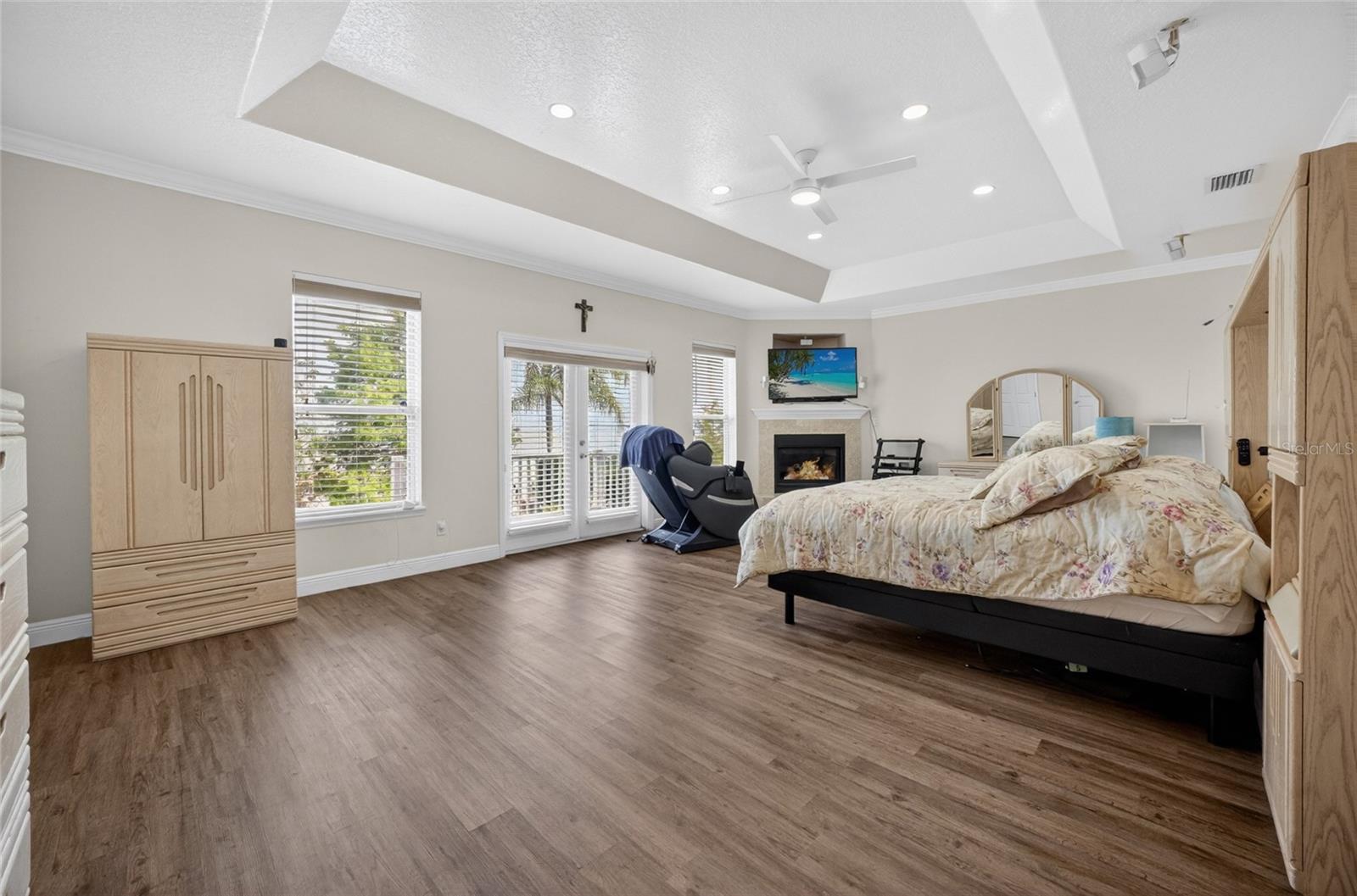 LAKEVIEW RESERVE - Residential