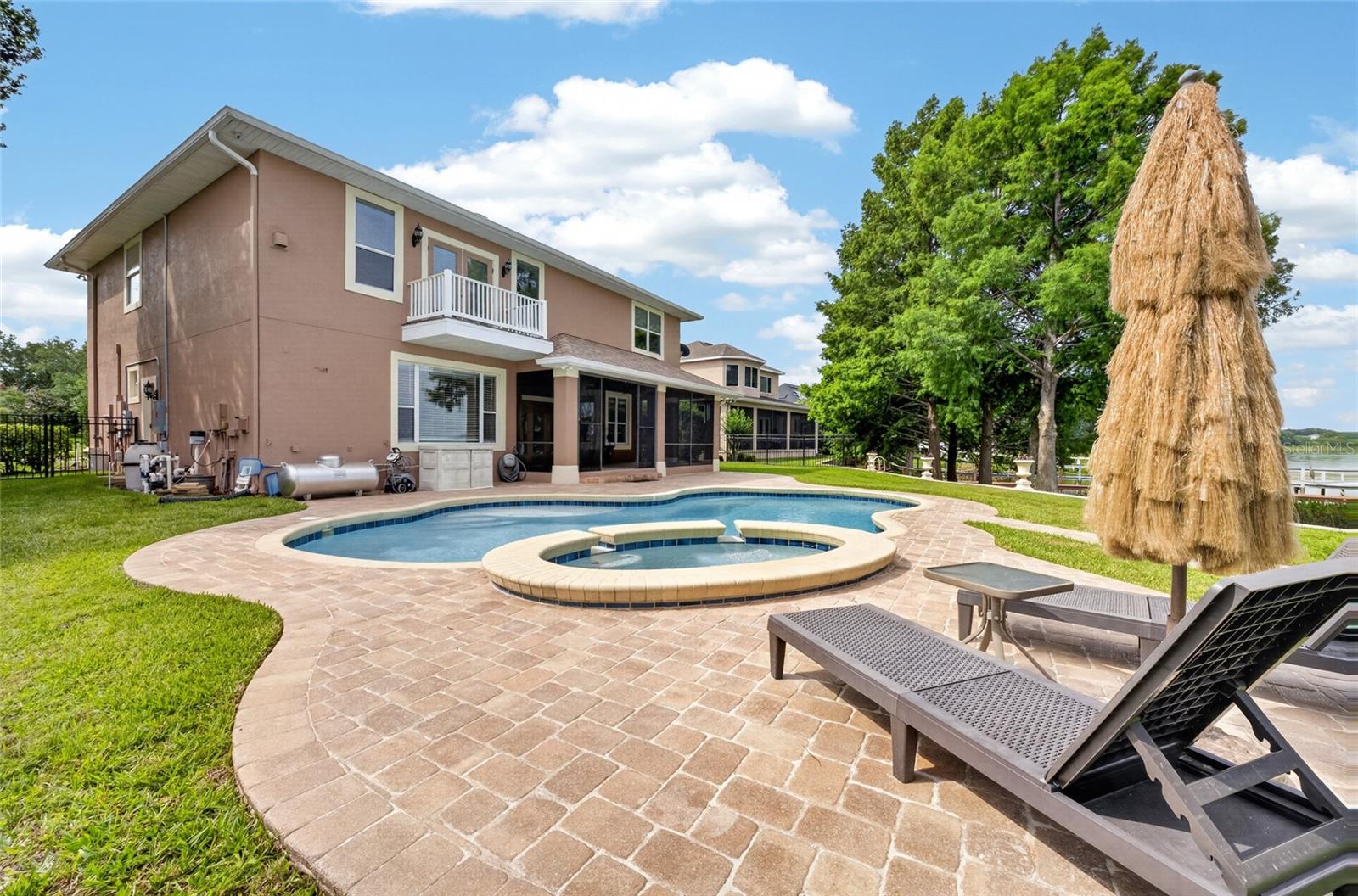 LAKEVIEW RESERVE - Residential