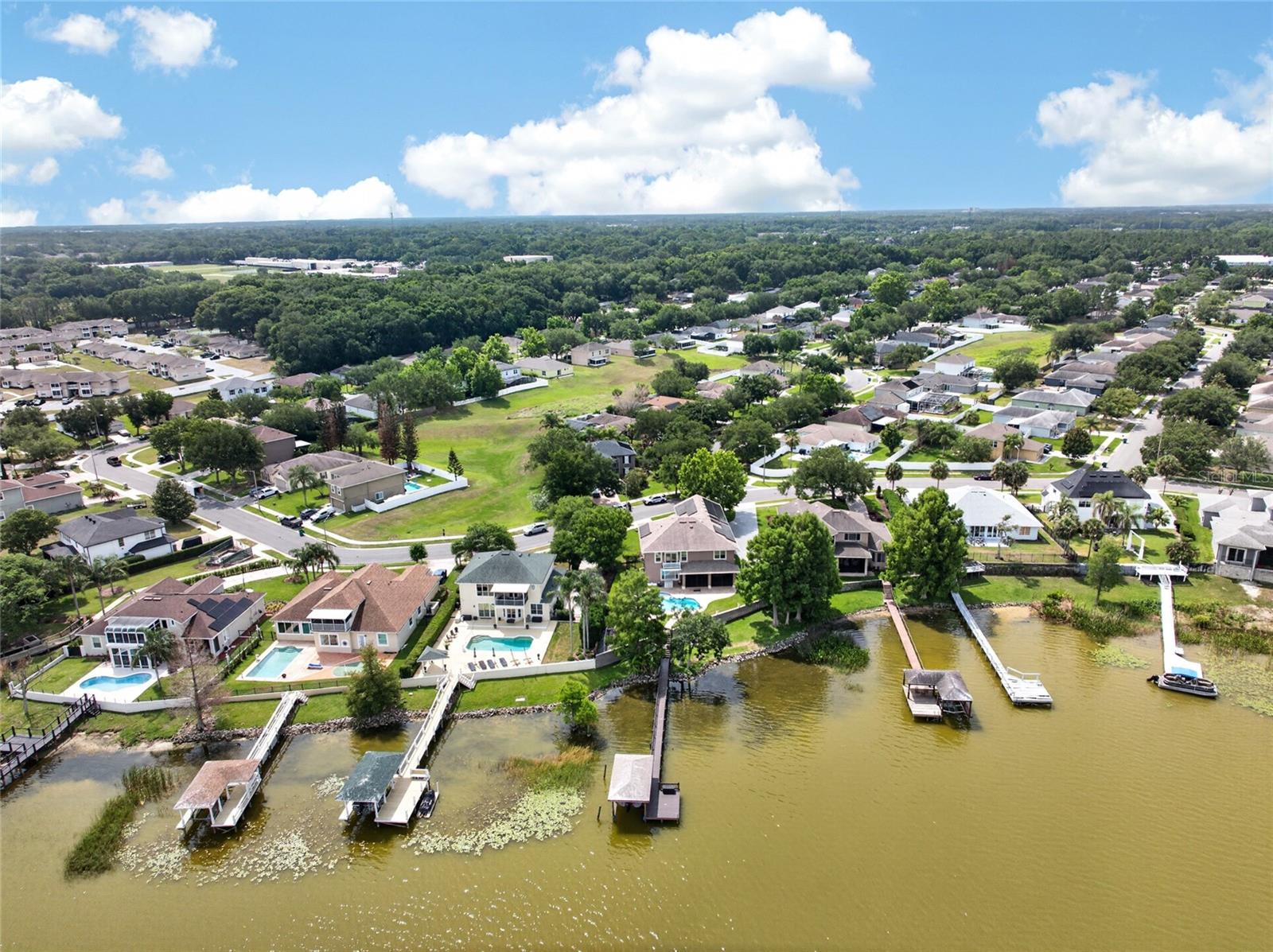 LAKEVIEW RESERVE - Residential