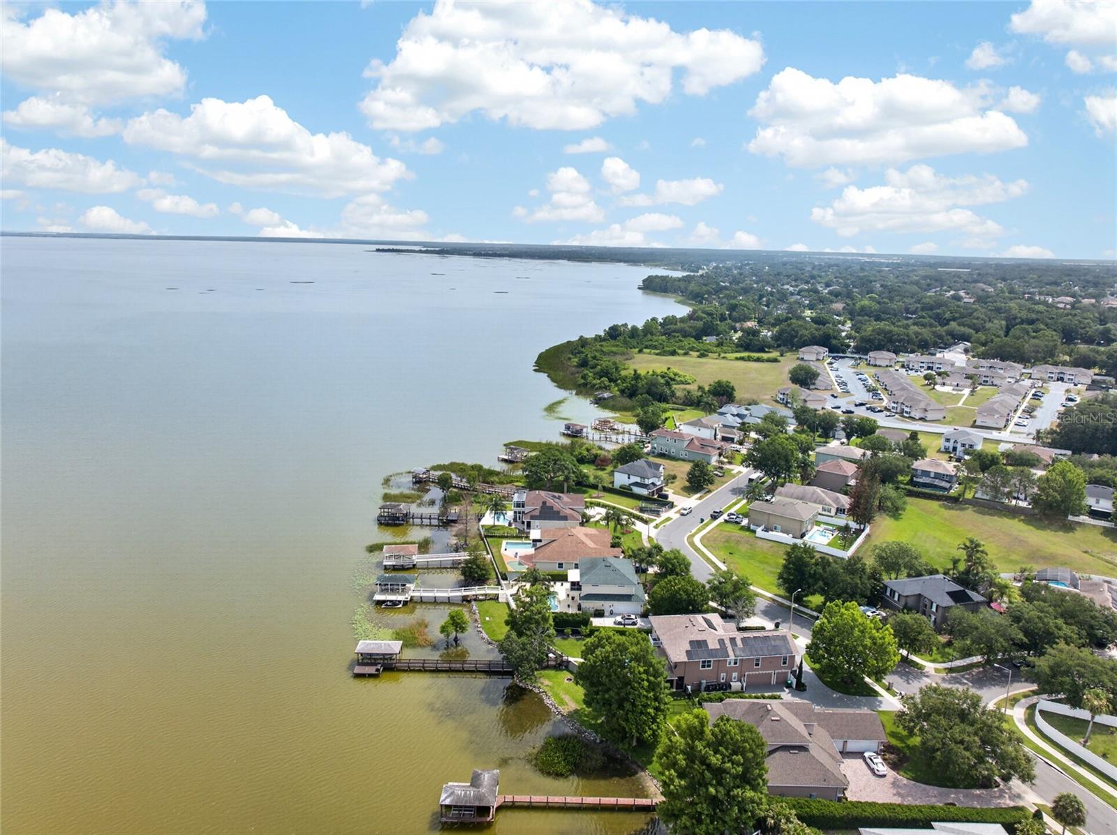 LAKEVIEW RESERVE - Residential