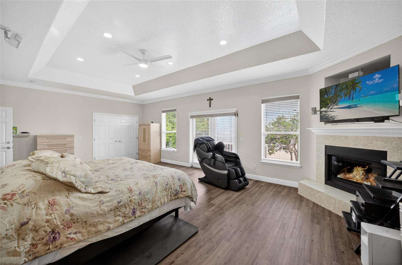 LAKEVIEW RESERVE - Residential