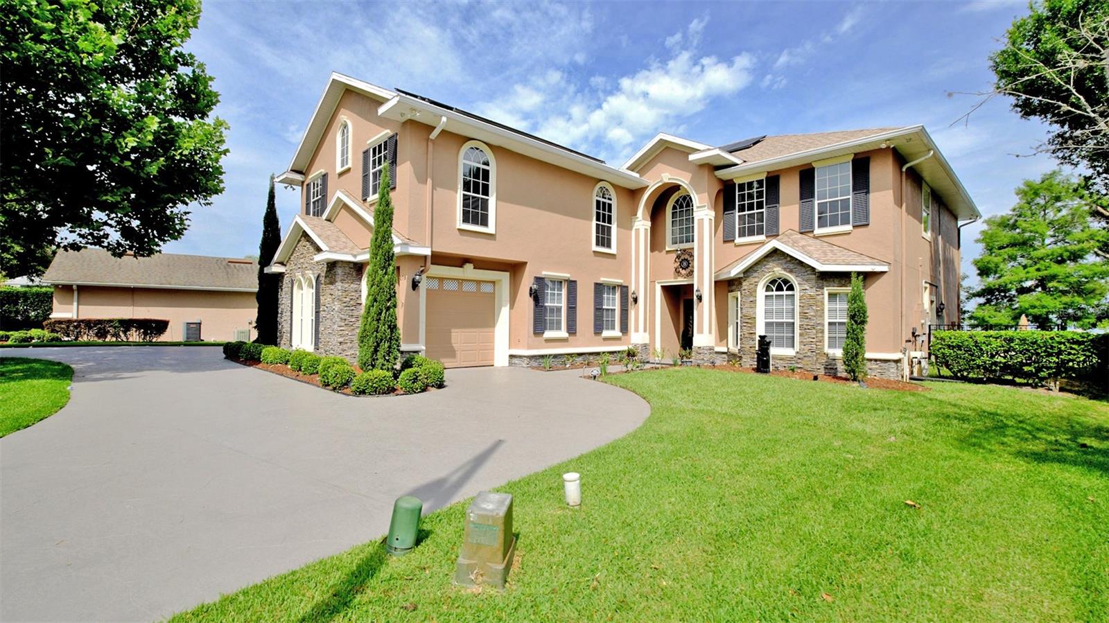 LAKEVIEW RESERVE - Residential