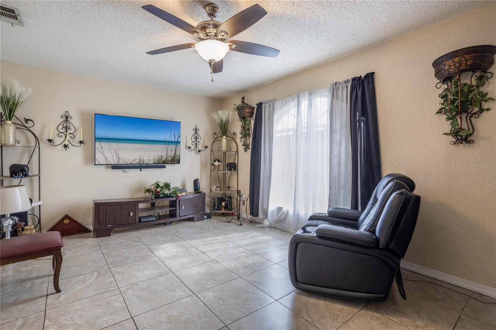 CATALINA VILLAGE - Residential