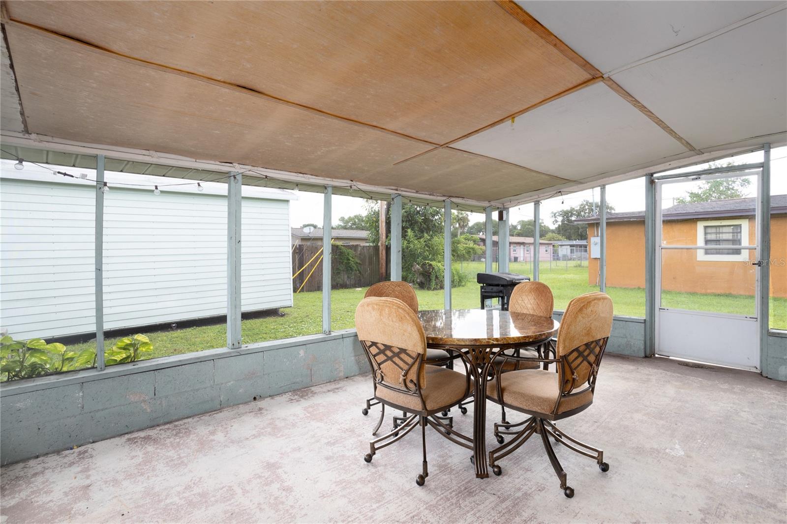 CATALINA VILLAGE - Residential