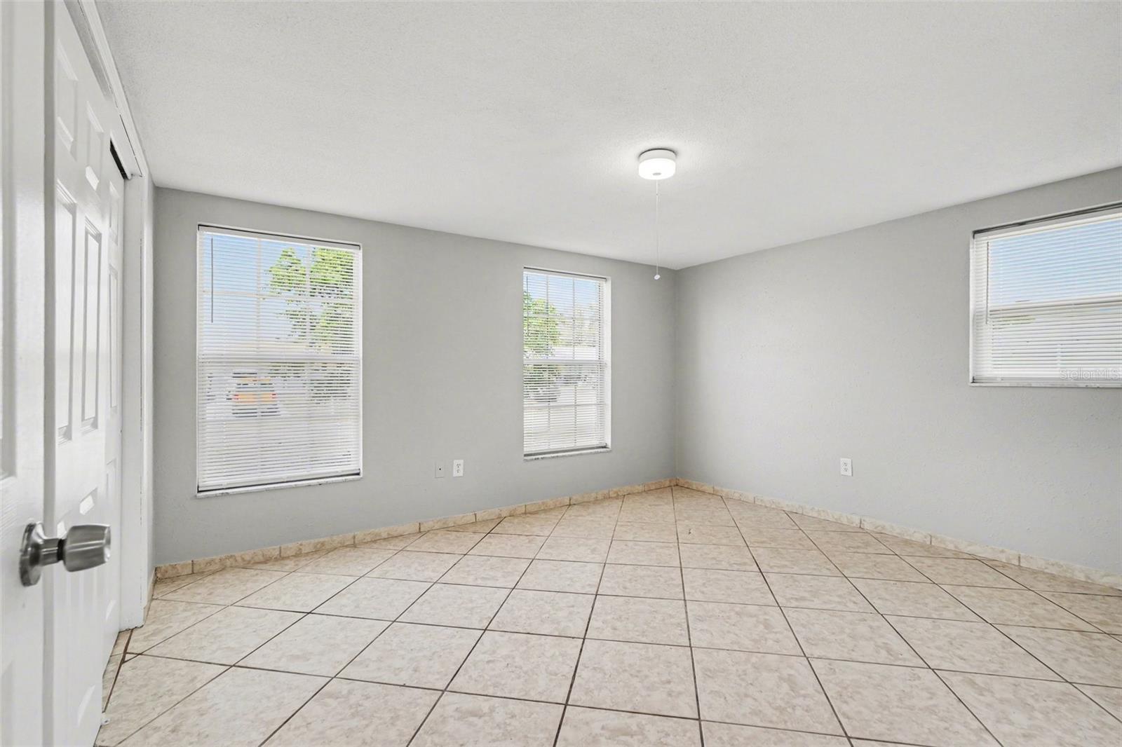 JASMINE LAKES - Residential