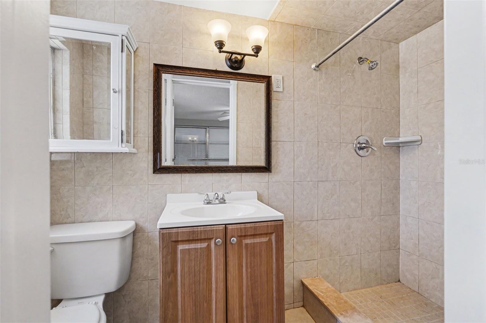 JASMINE LAKES - Residential