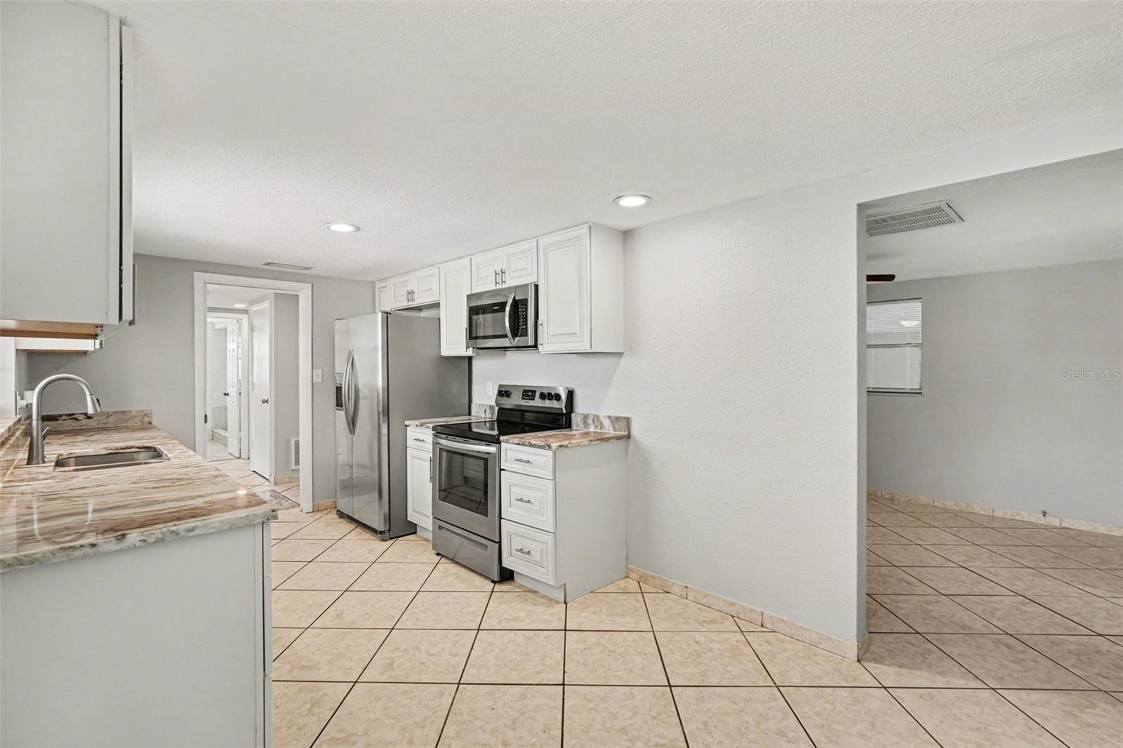 JASMINE LAKES - Residential