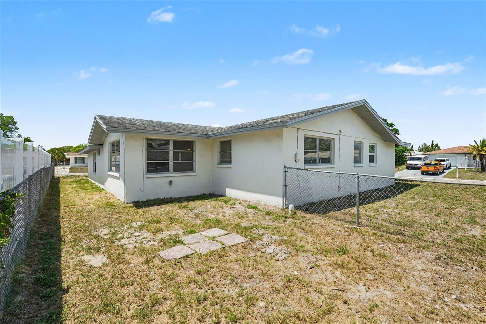 JASMINE LAKES - Residential