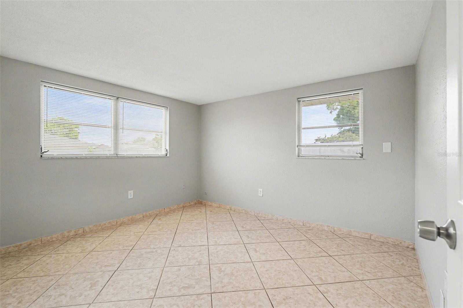 JASMINE LAKES - Residential