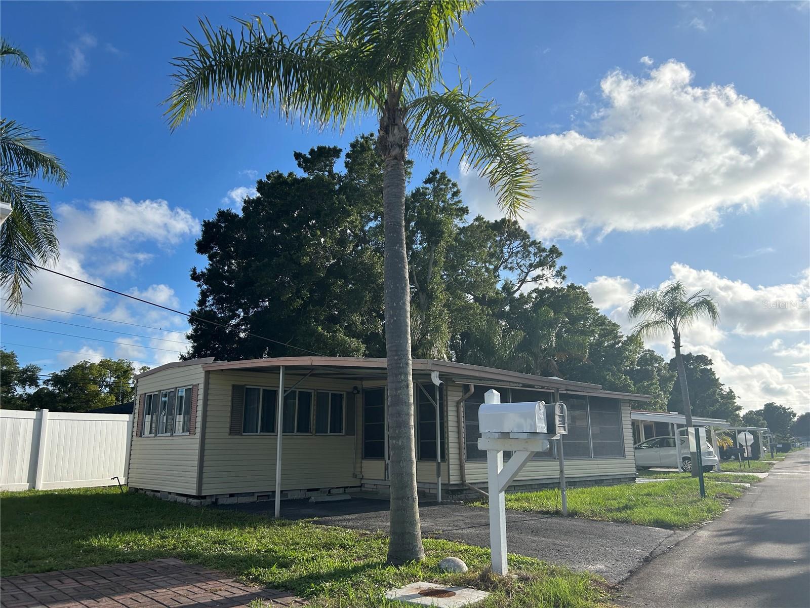 12674 SEMINOLE BOULEVARD S18