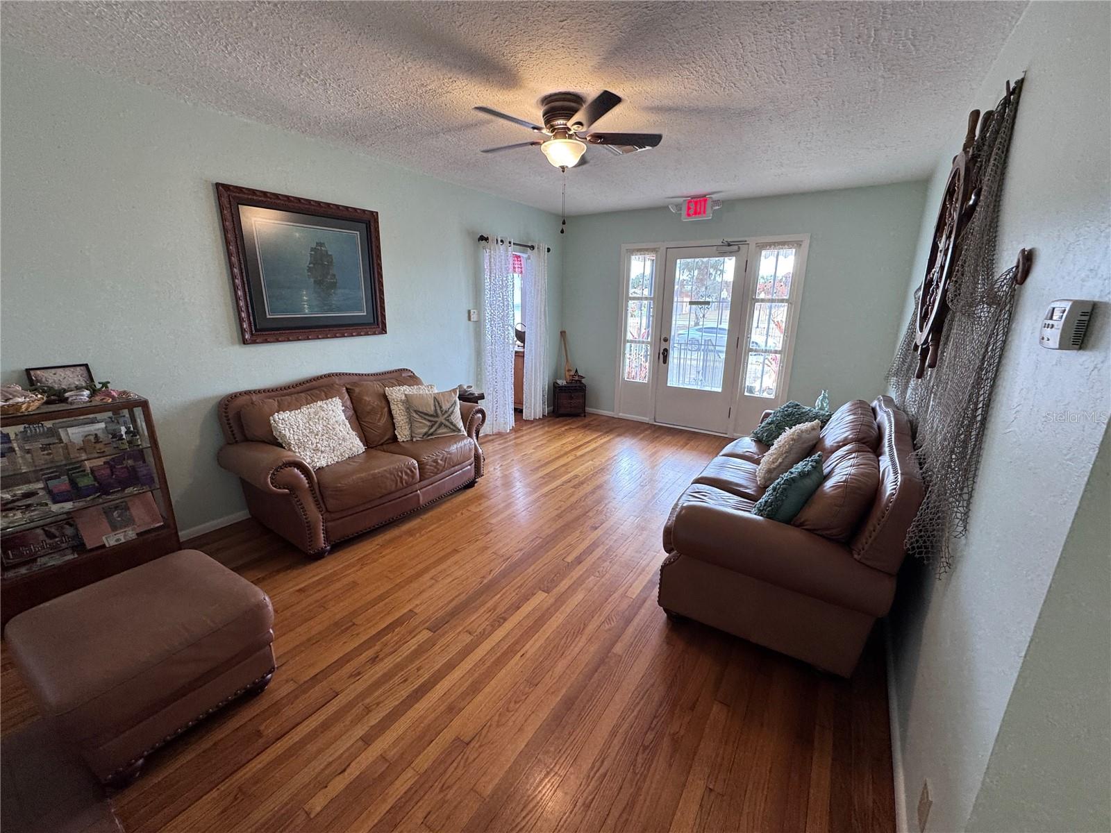 GOLDEN AGE VILLAS - Commercial Sale
