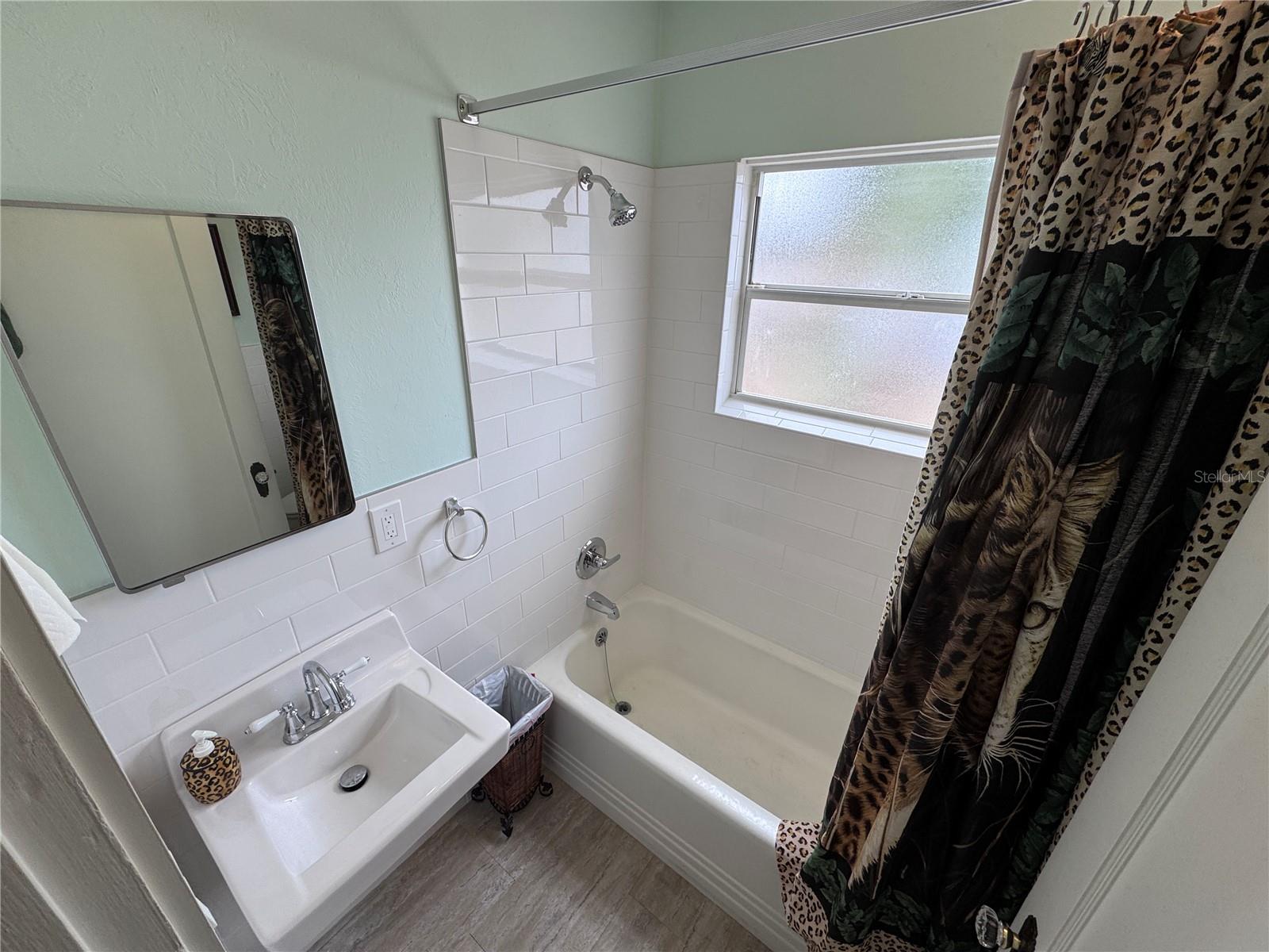 GOLDEN AGE VILLAS - Commercial Sale