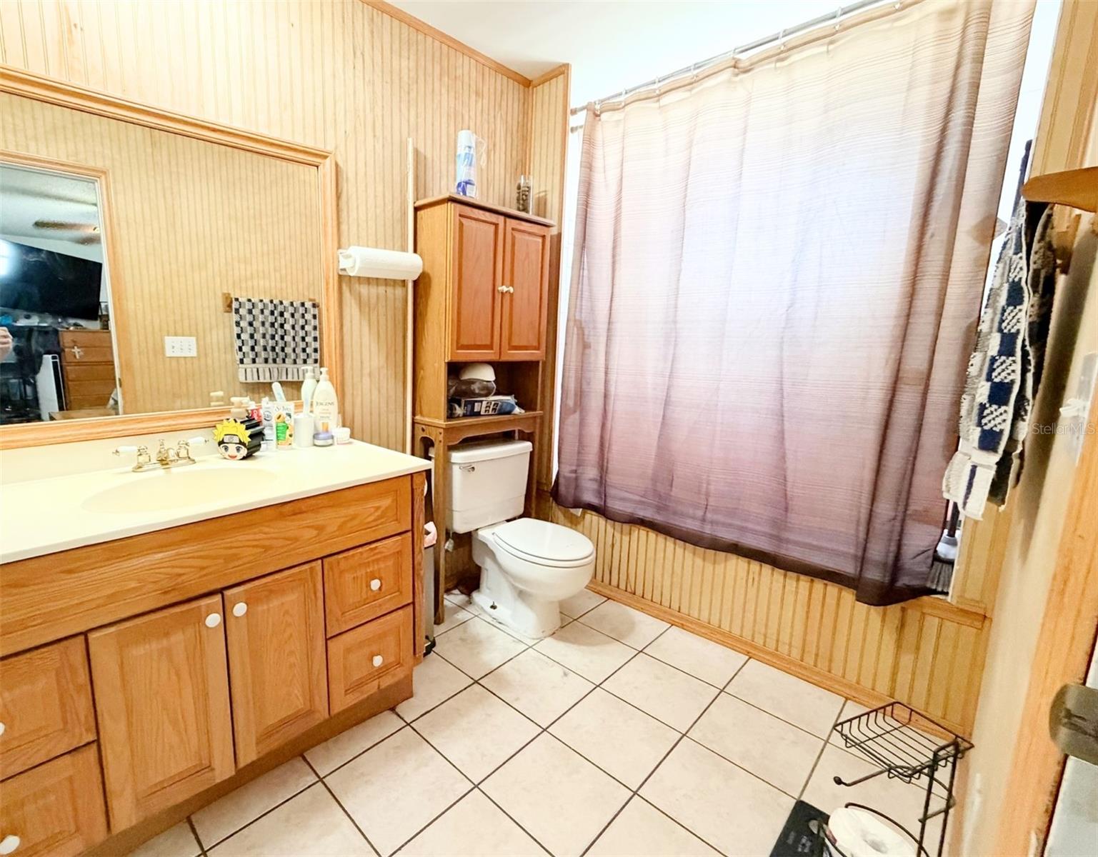 LAKE RIDGE VILLAGE - Residential