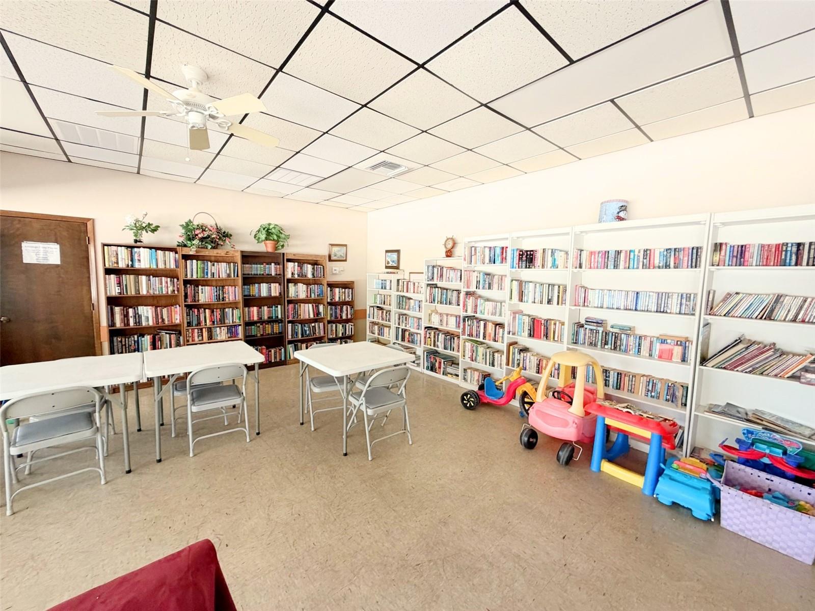 LAKE RIDGE VILLAGE - Residential