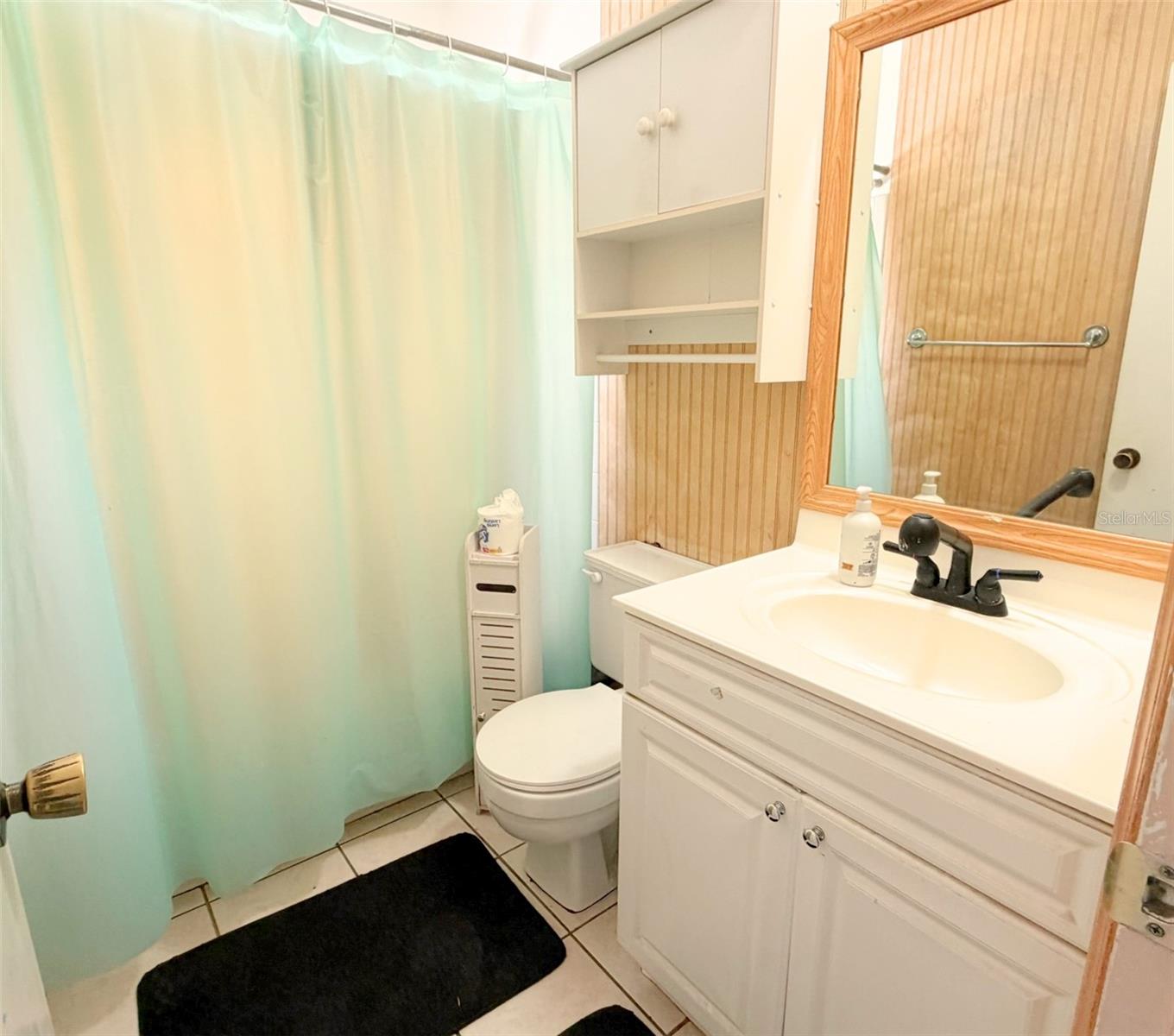 LAKE RIDGE VILLAGE - Residential