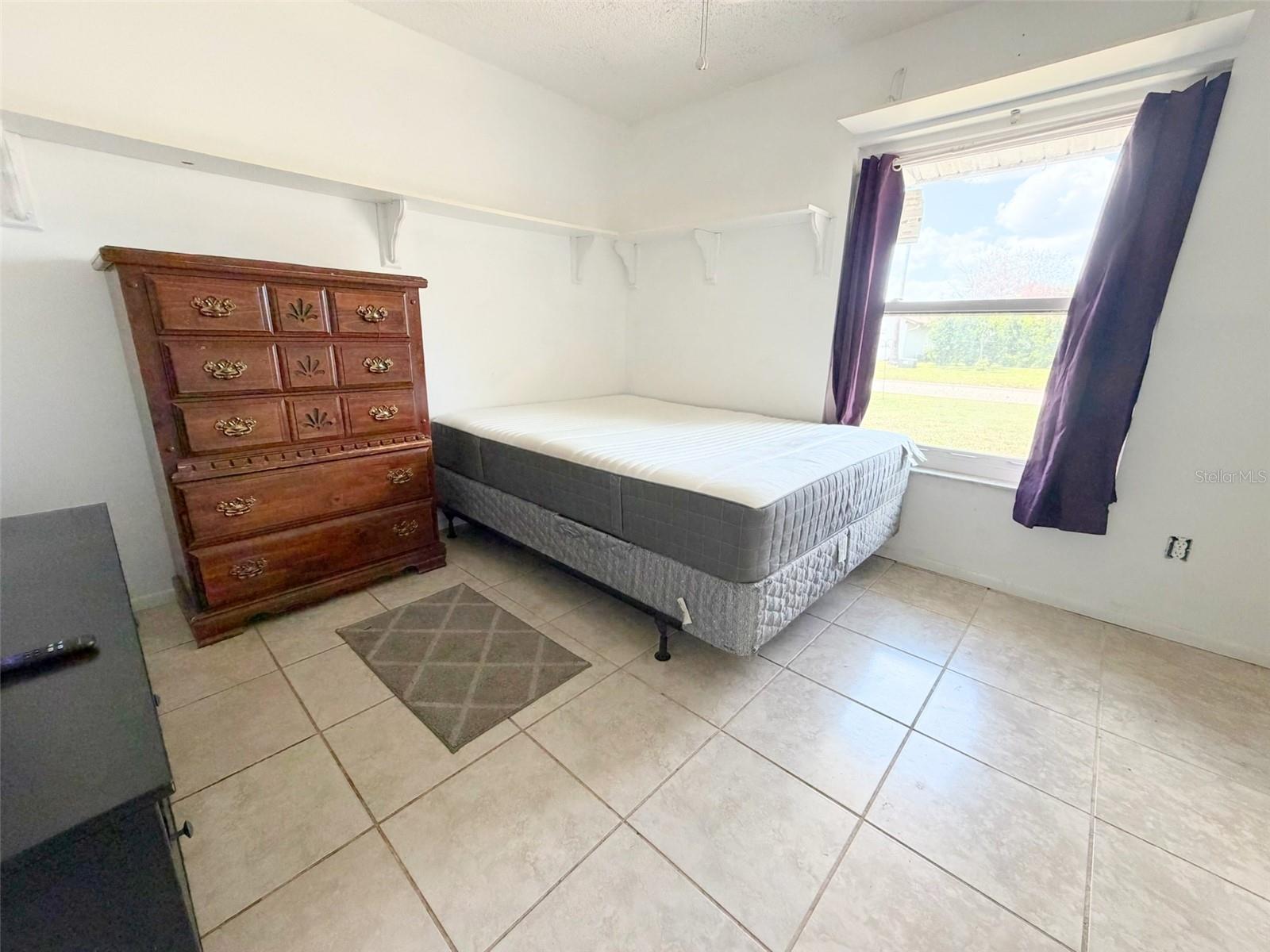 LAKE RIDGE VILLAGE - Residential