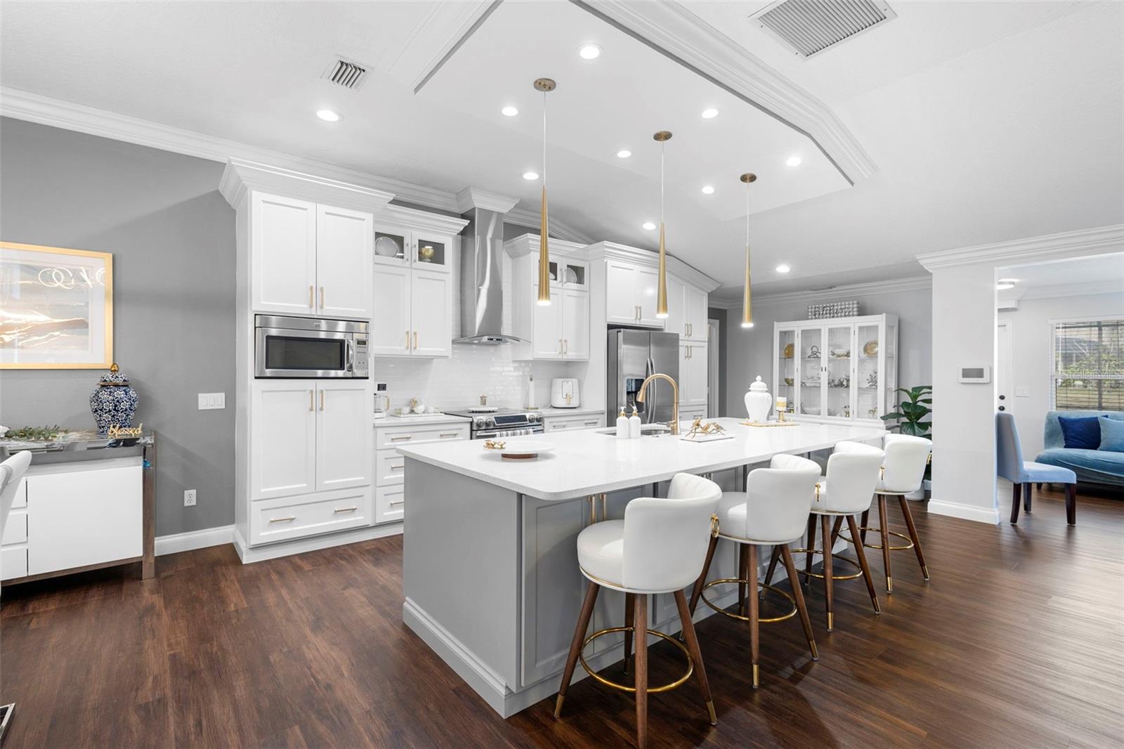 KENSINGTON ESTATES - Residential