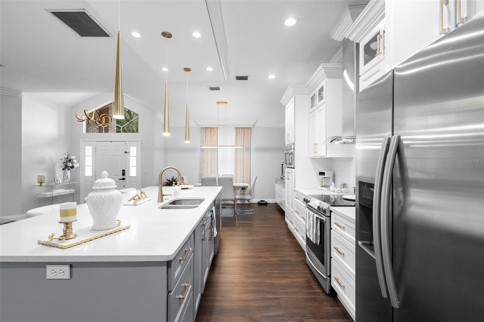 KENSINGTON ESTATES - Residential