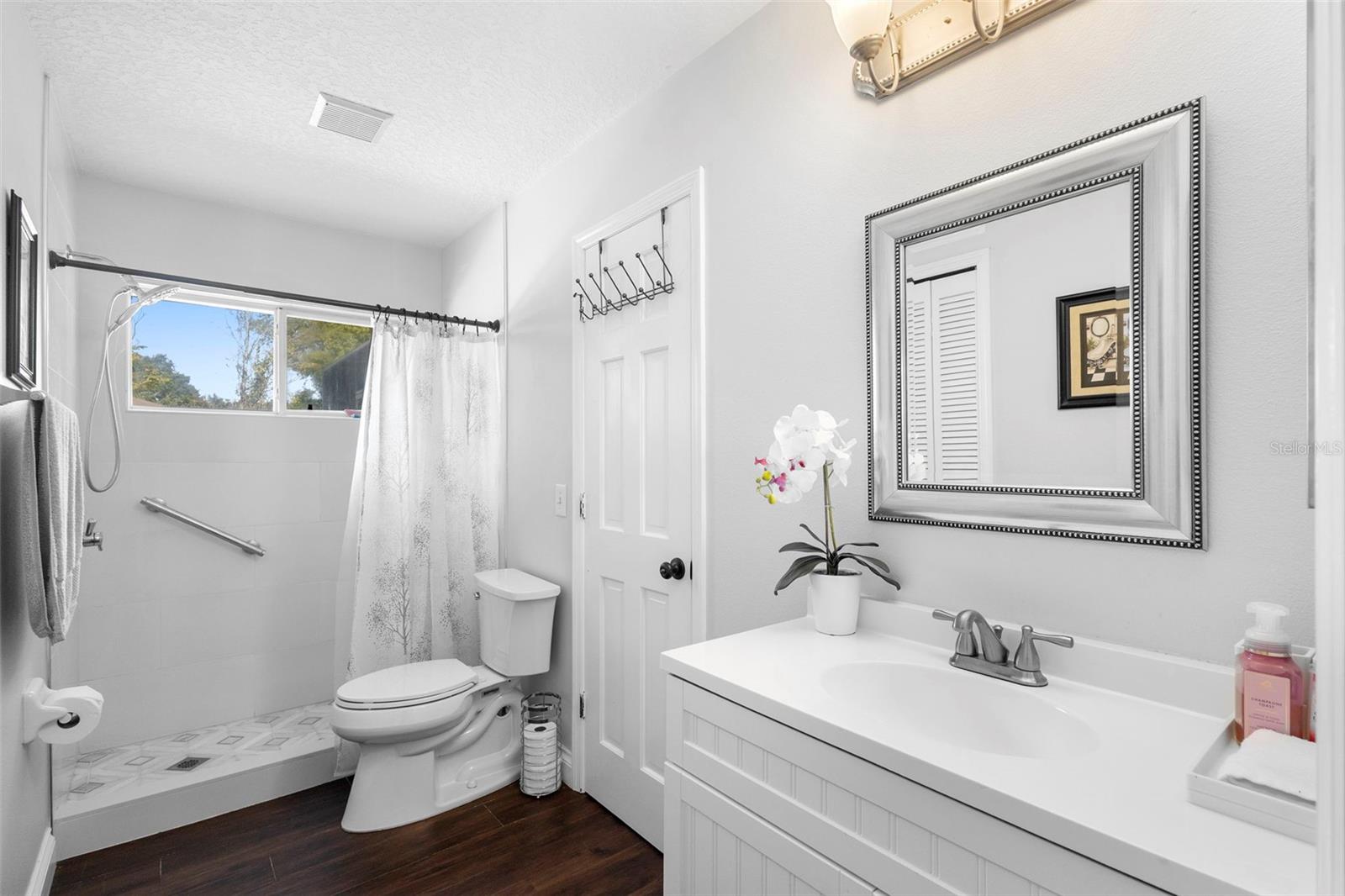 KENSINGTON ESTATES - Residential