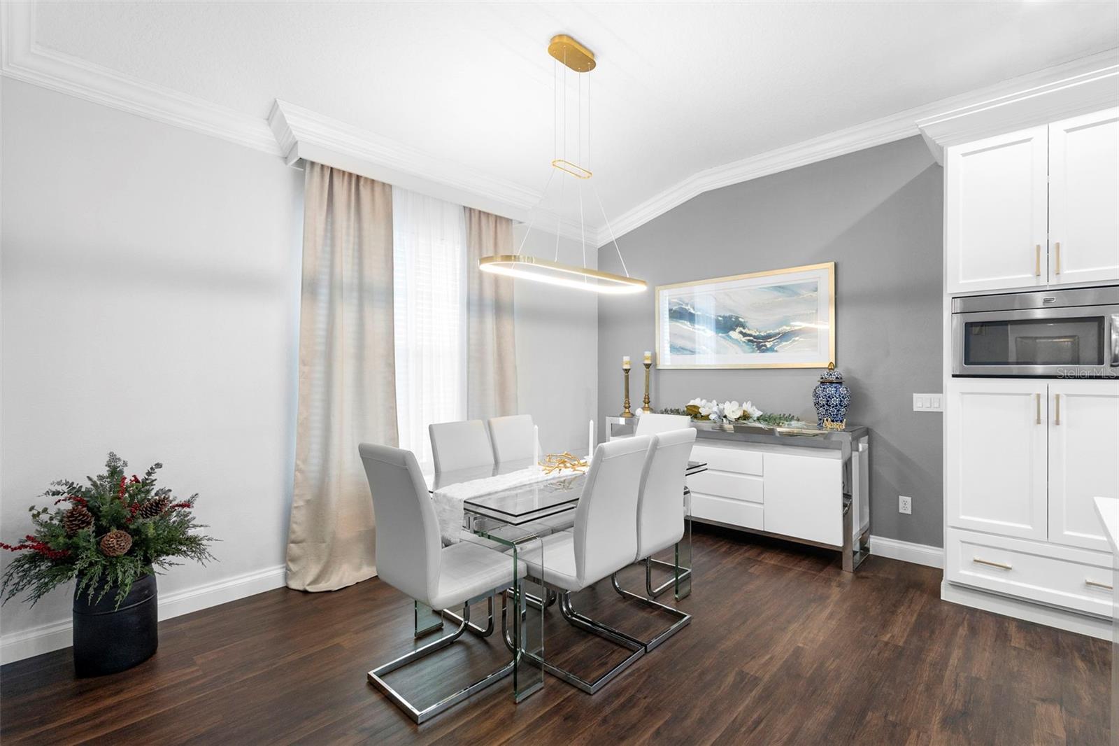 KENSINGTON ESTATES - Residential