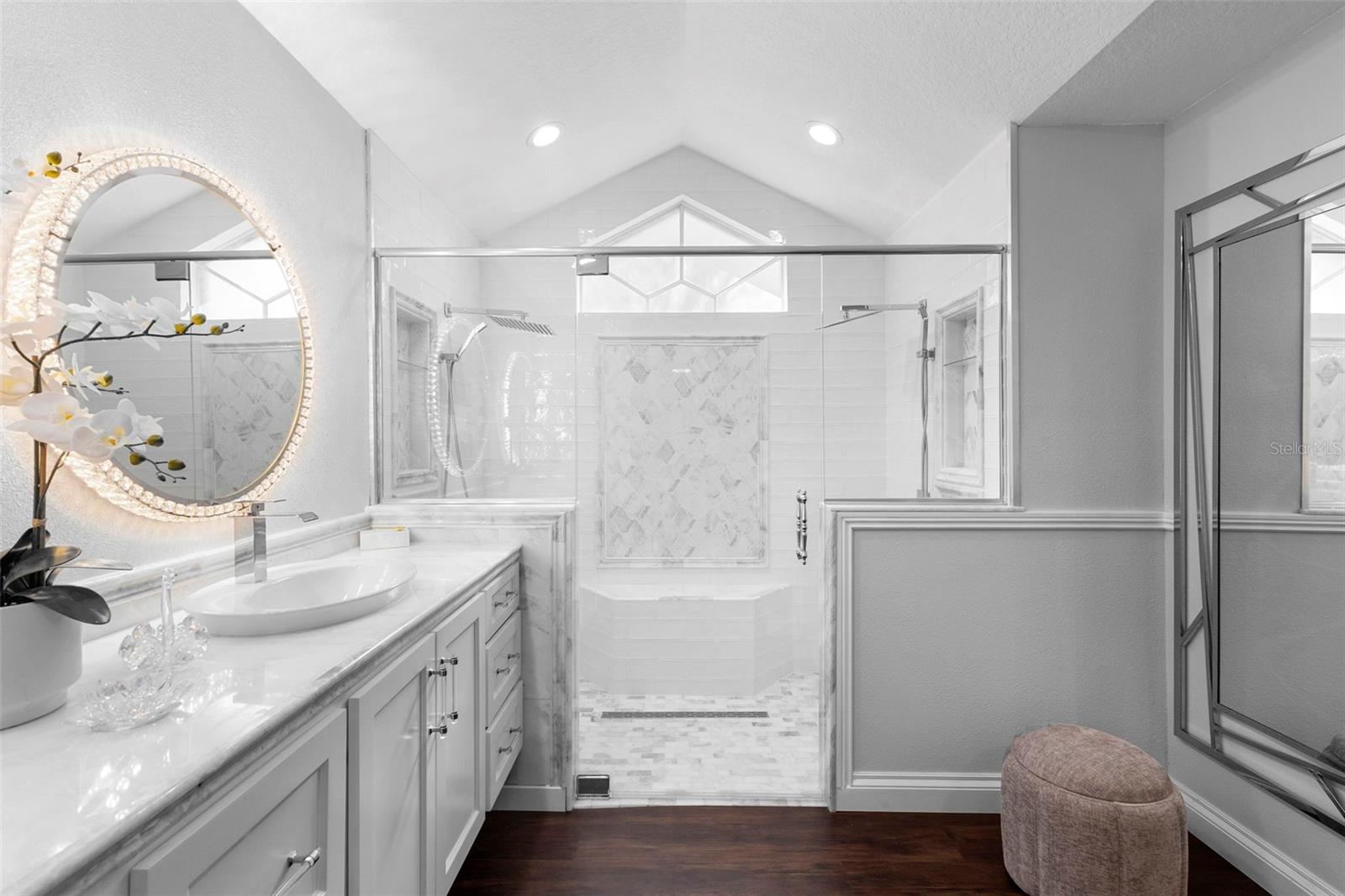 KENSINGTON ESTATES - Residential