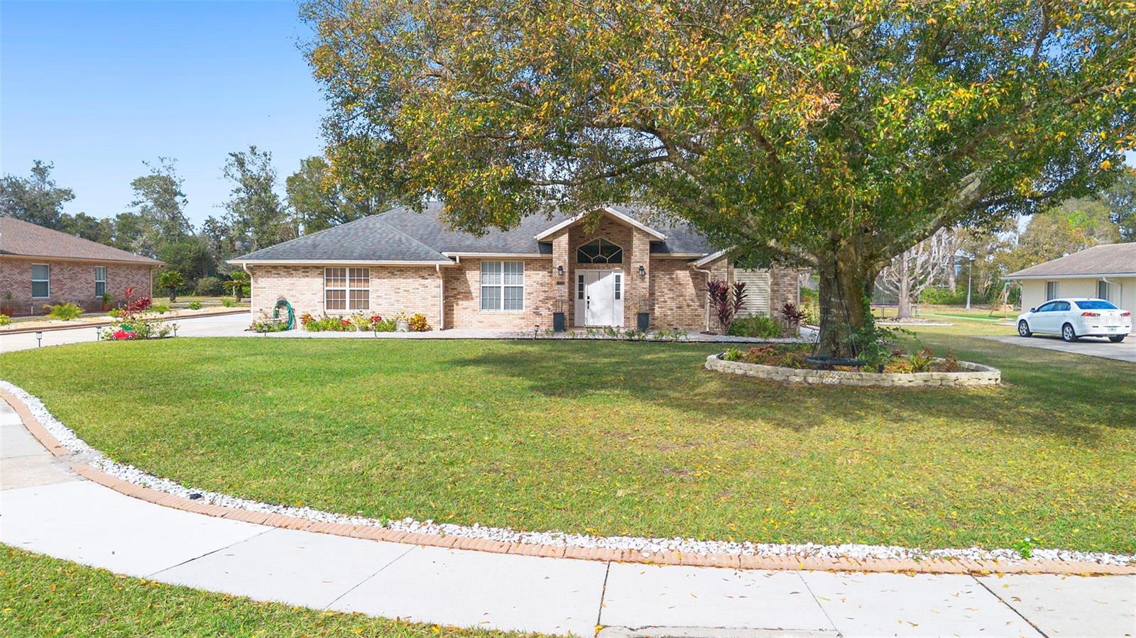 KENSINGTON ESTATES - Residential