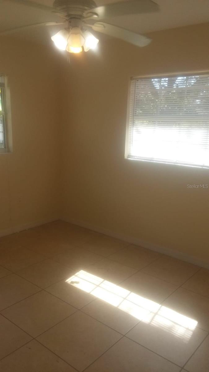 LAKE HARRIET ESTATES - Residential Lease