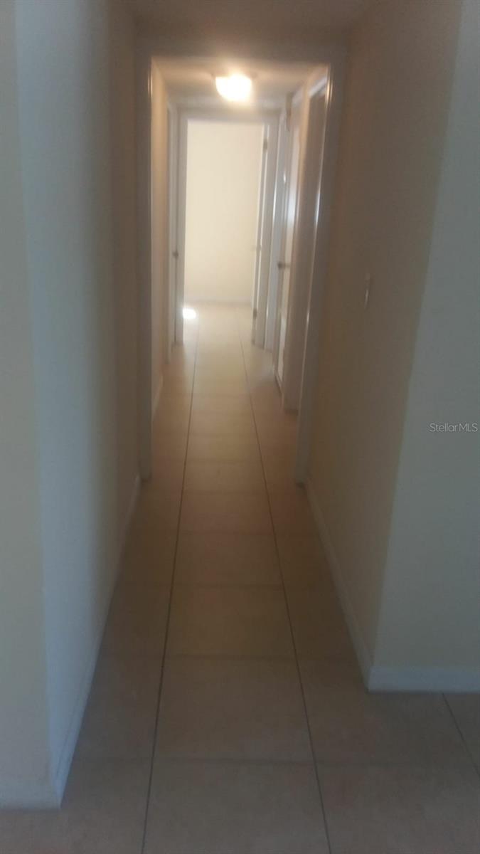 LAKE HARRIET ESTATES - Residential Lease