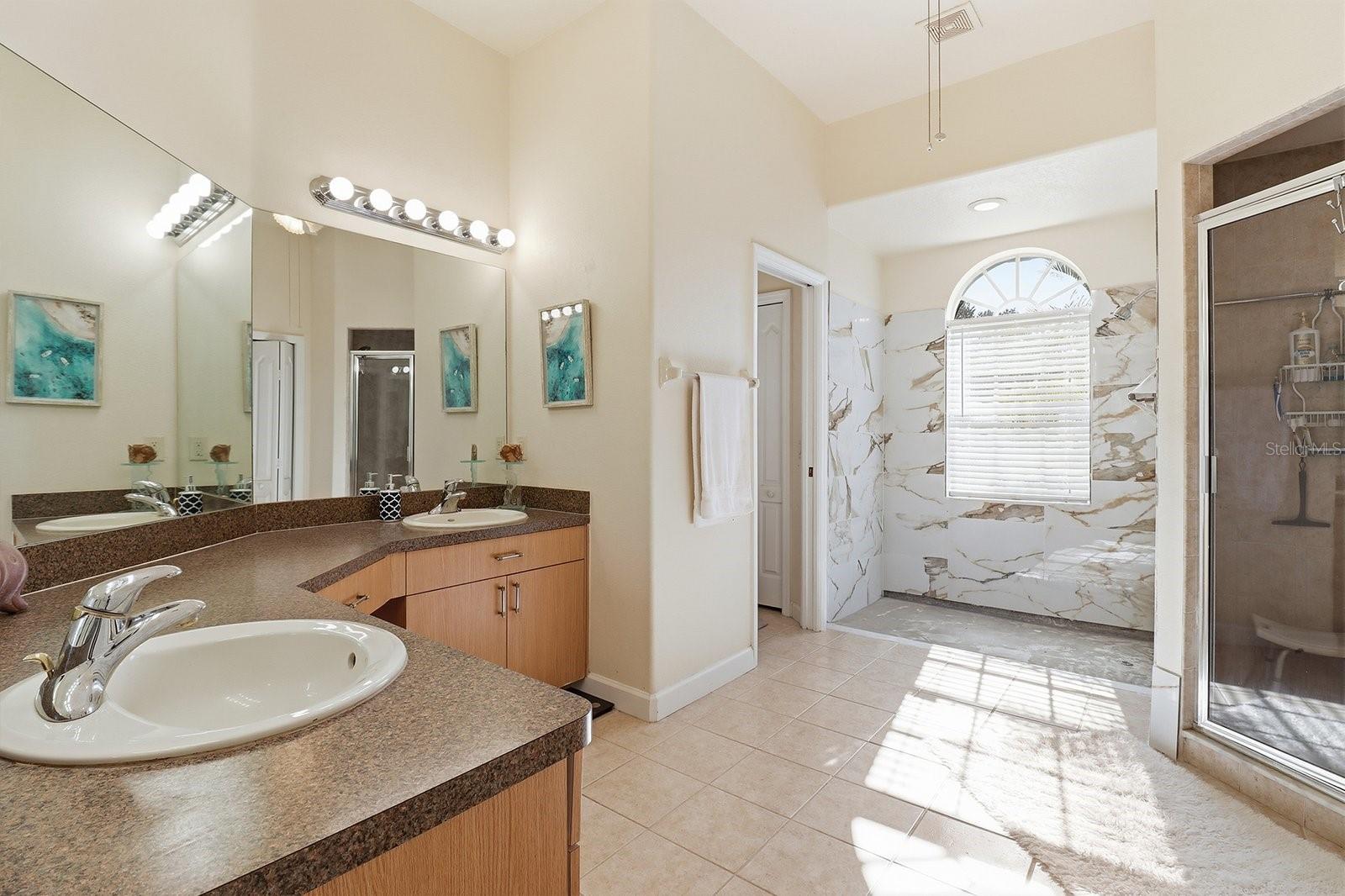 ROYAL HIGHLANDS - Residential