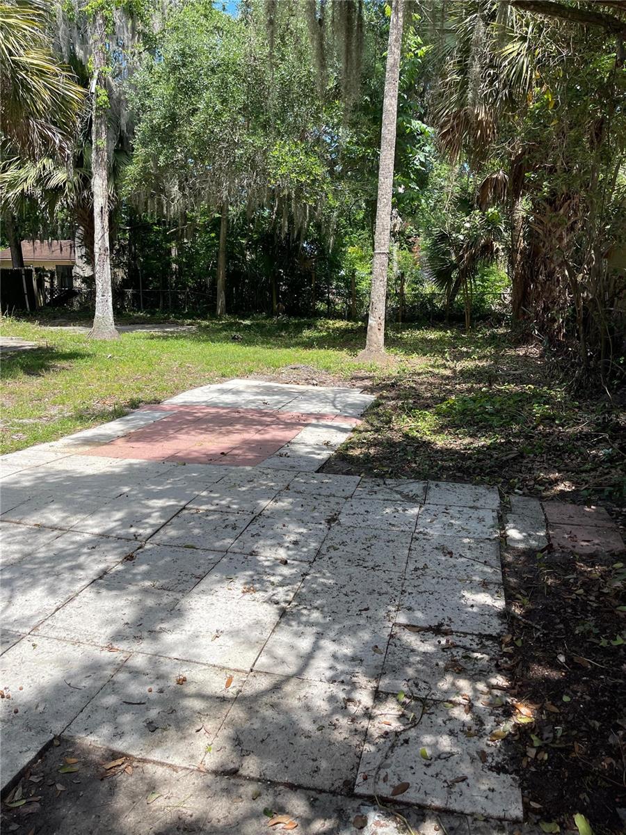 SHOTWELLS JUNGLE GARDEN - Residential