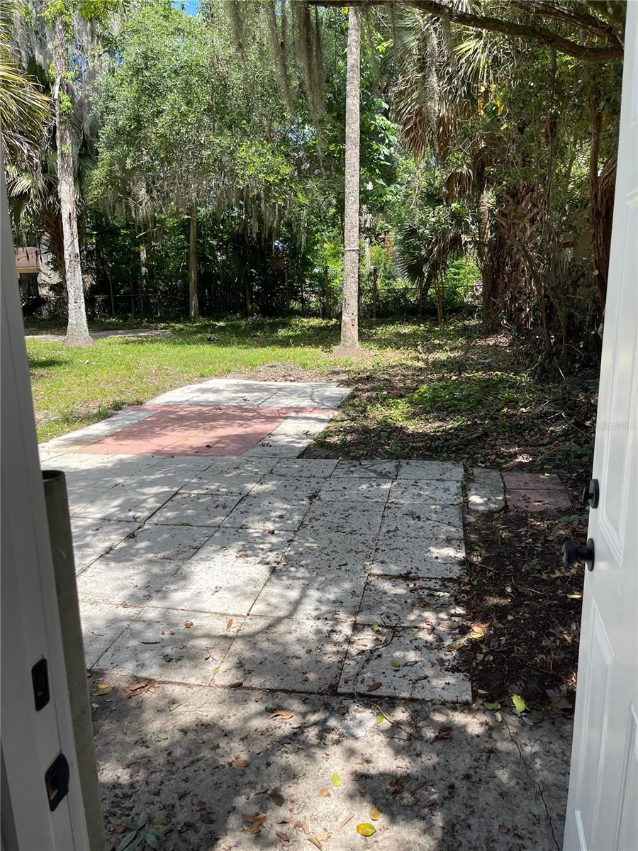 SHOTWELLS JUNGLE GARDEN - Residential