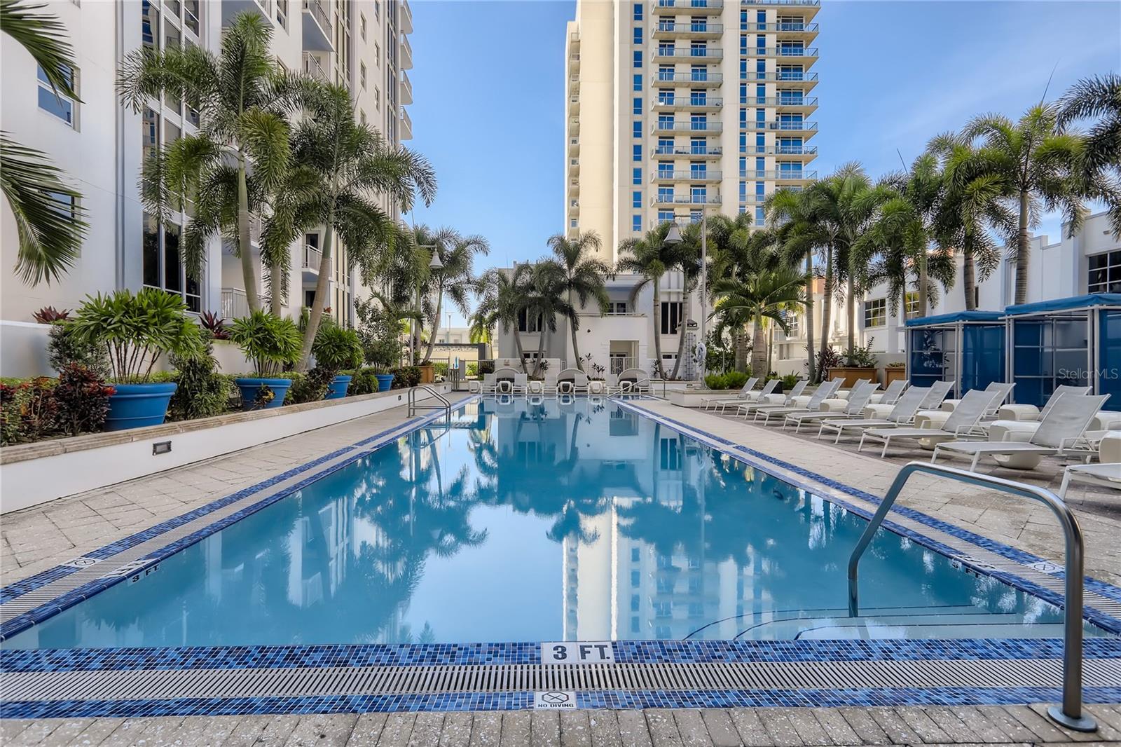 PARAMOUNT/LK EOLA - Residential Lease