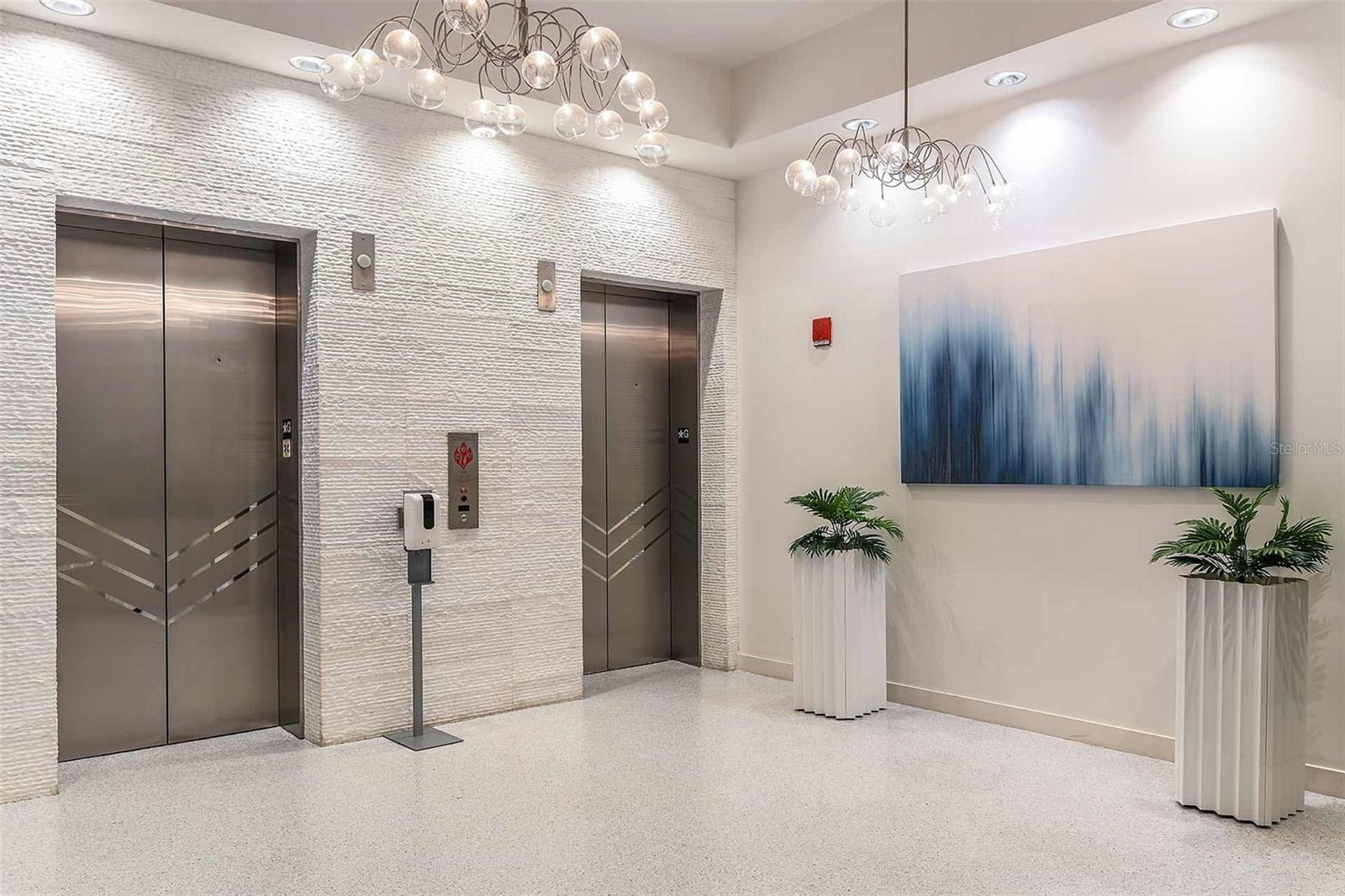 PARAMOUNT/LK EOLA - Residential Lease