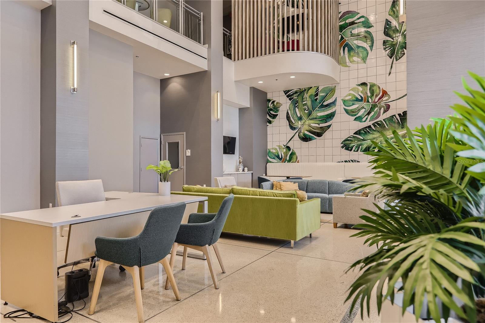 PARAMOUNT/LK EOLA - Residential Lease