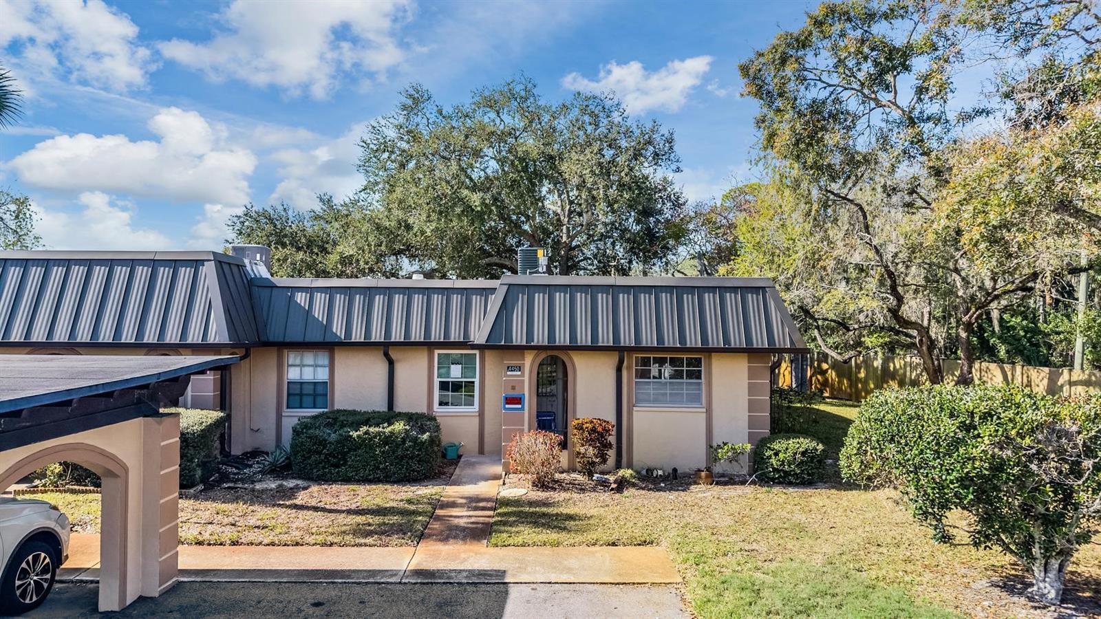 GARDENS BEACON SQUARE - Residential