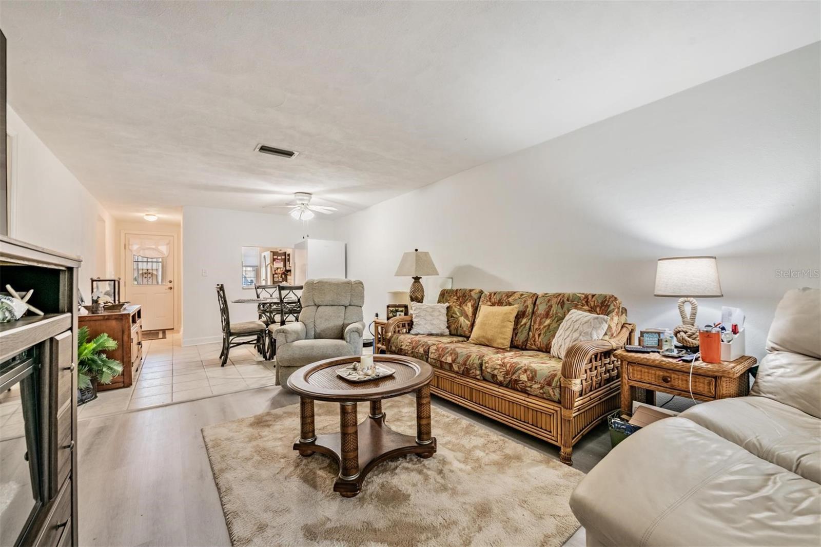 GARDENS BEACON SQUARE - Residential