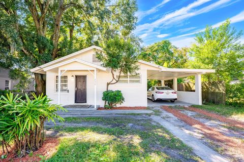 Photo of 808 W Miller Street, Orlando, FL 32805 (MLS # O6350007)