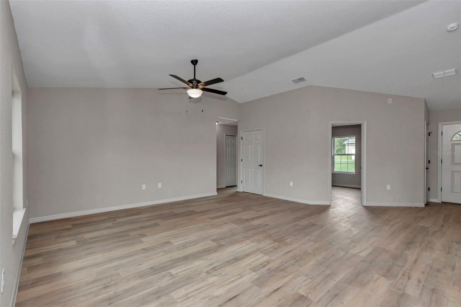 MARION OAKS UN 04 - Residential