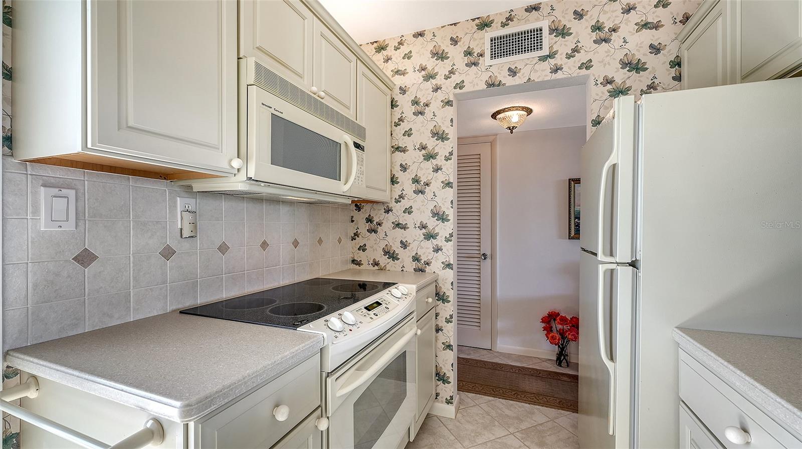 SARASOTA HARBOR EAST - Residential