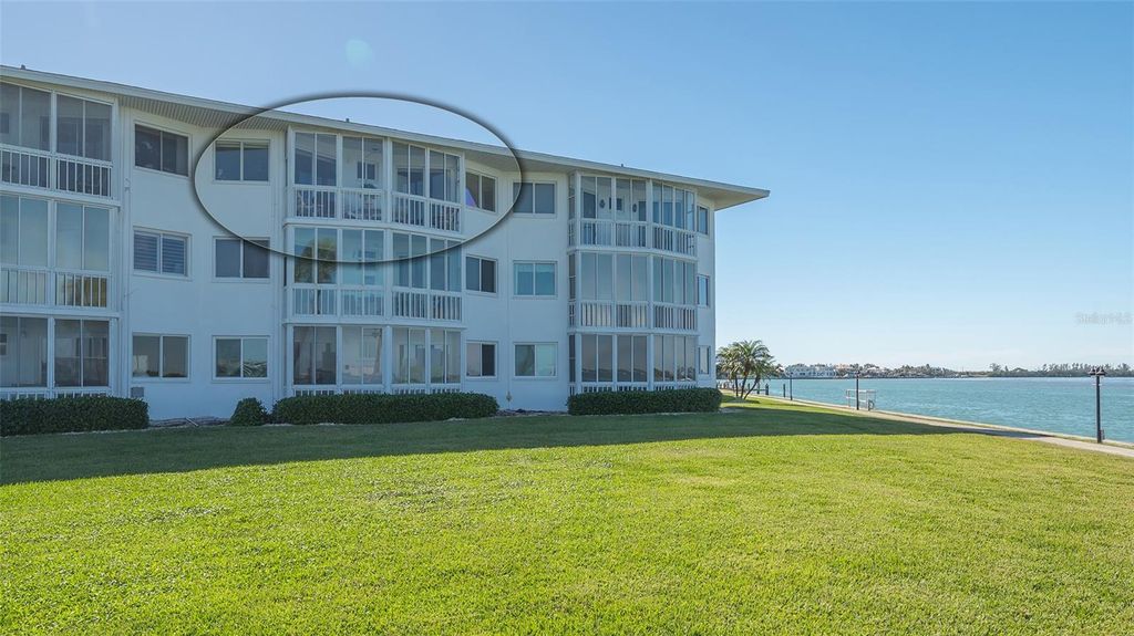 Photo of 777 John Ringling Boulevard #32, Sarasota, FL 34236 (MLS # A4679487)