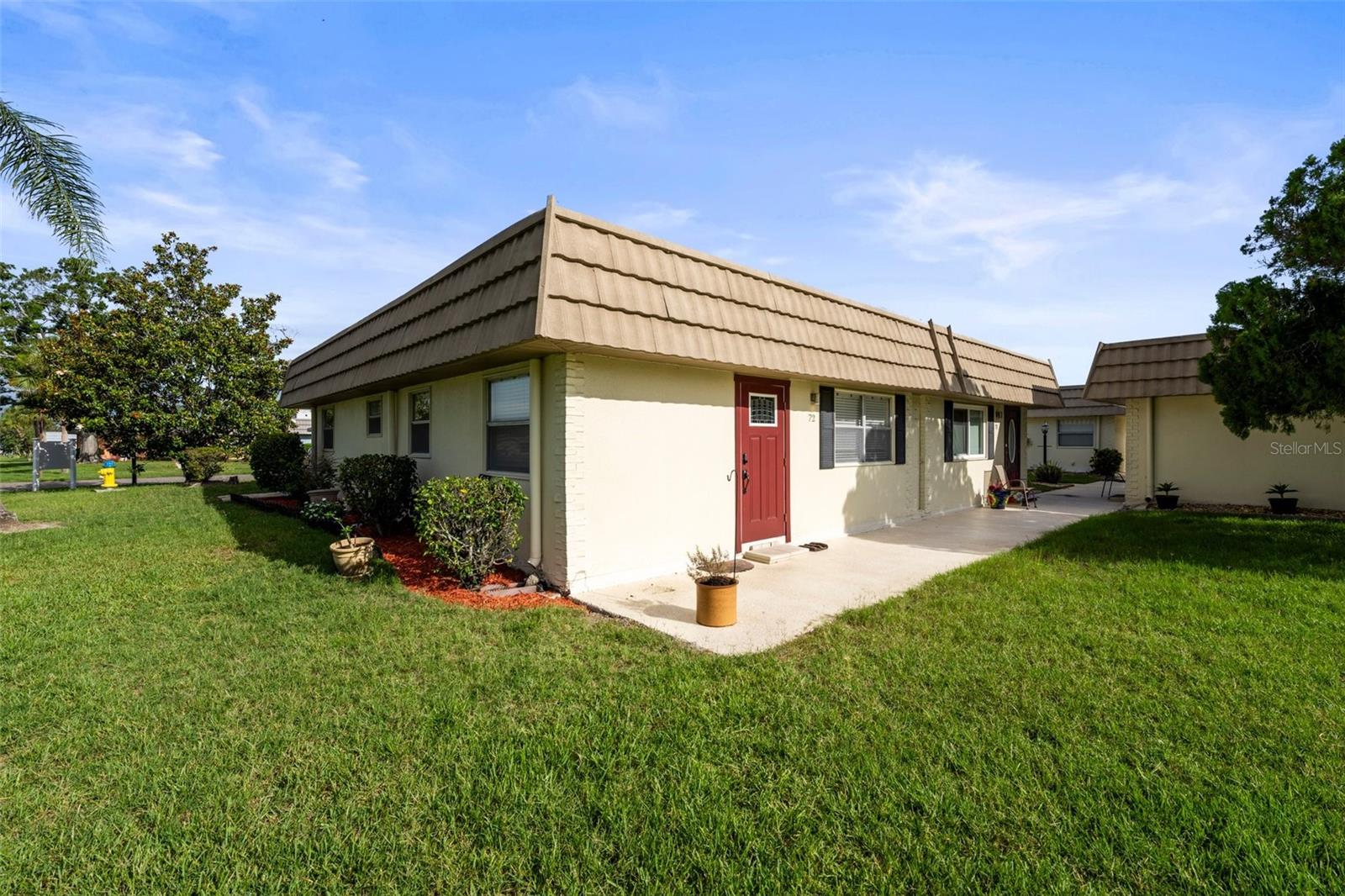 Discover Easy Florida Living in this Beautiful Kings Point Condominium!
As the stunning pictures reveal, this charming 2-bedroom, 2-bath condominium in the secure, gated community of Kings Point offers the quintessential Florida lifestyle you've been dreaming of. Imagine a life of comfort and convenience, perfectly situated near the vibrant Community Center Clubhouse and just moments from all your shopping needs.
Step inside and discover a home thoughtfully updated for modern living. You'll stay cool and comfortable with a newer air conditioner, and laundry days will be a breeze thanks to the included electric Whirlpool washer and dryer. The kitchen is equipped with an LG refrigerator with an ice maker and an electric range, all complemented by beautiful ceramic tile flooring throughout, offering both elegance and easy maintenance.